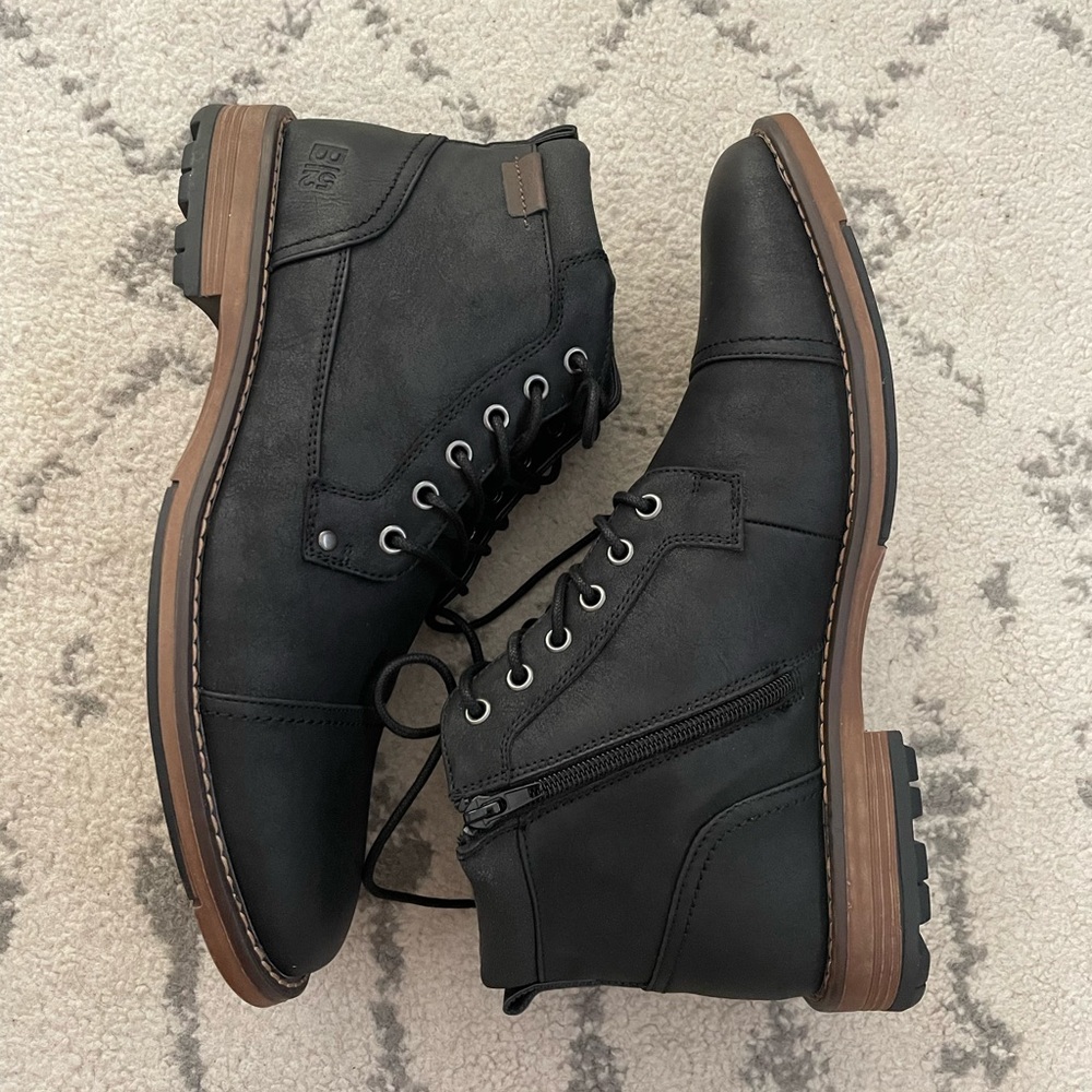 New in box Men’s b-52 bullboxer boots